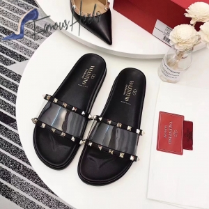 Valentino Flat 012